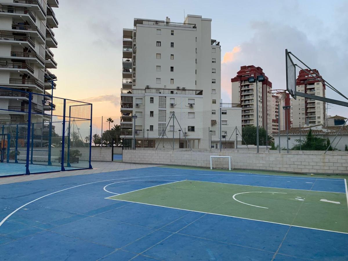 Manila Solo Familias Serviplaya Gandía Buitenkant foto